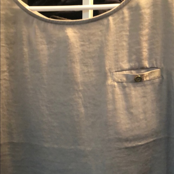 Express Gray/silver top - Picture 2 of 2